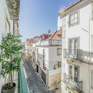 2* Gasthuis Bairro House Charming